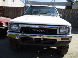 1990 TOYOTA TRUCK WHITE 2.4L MT 4WD Z15025